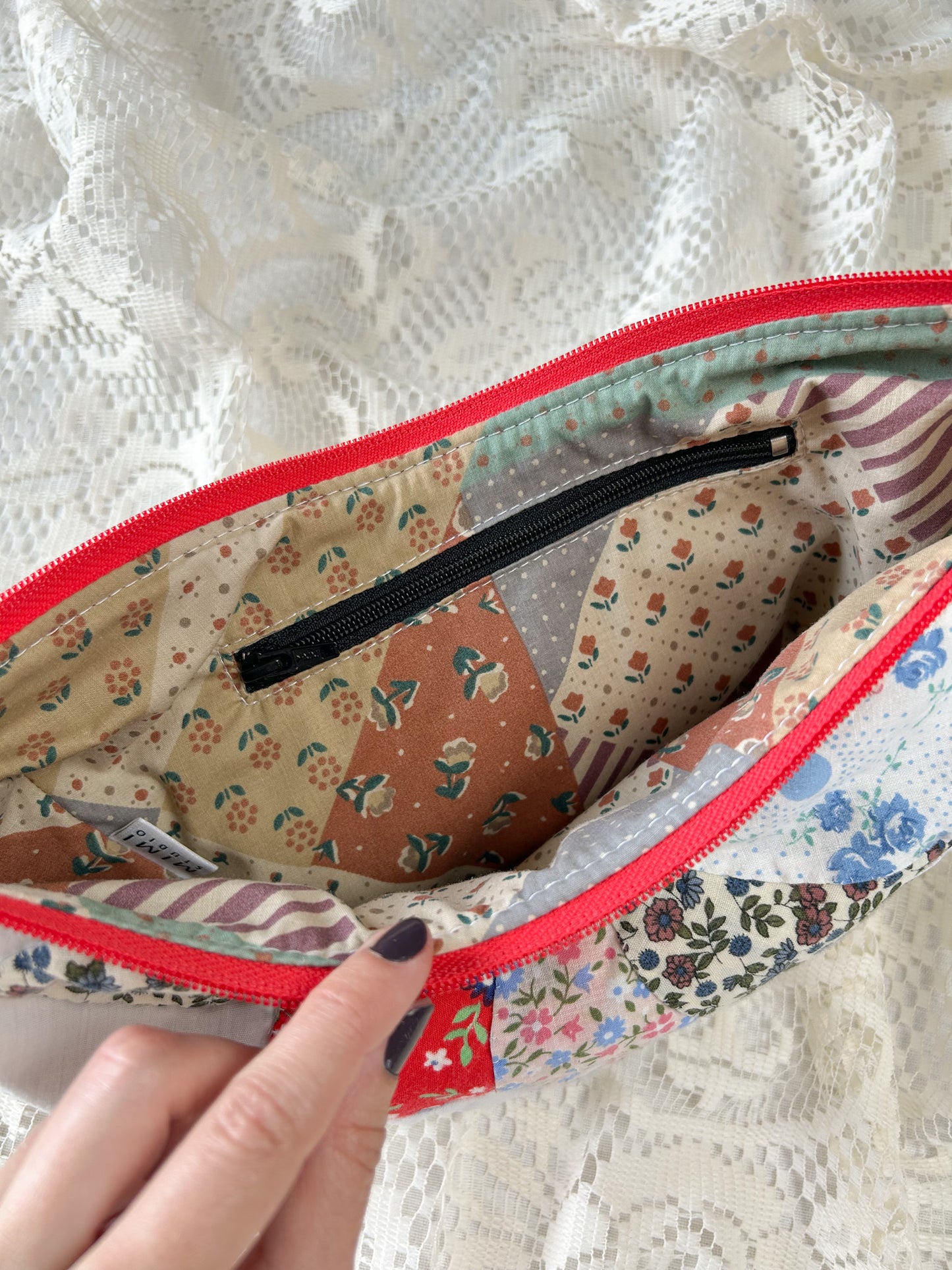 The Everywhere Bag - Flower Power Quilt