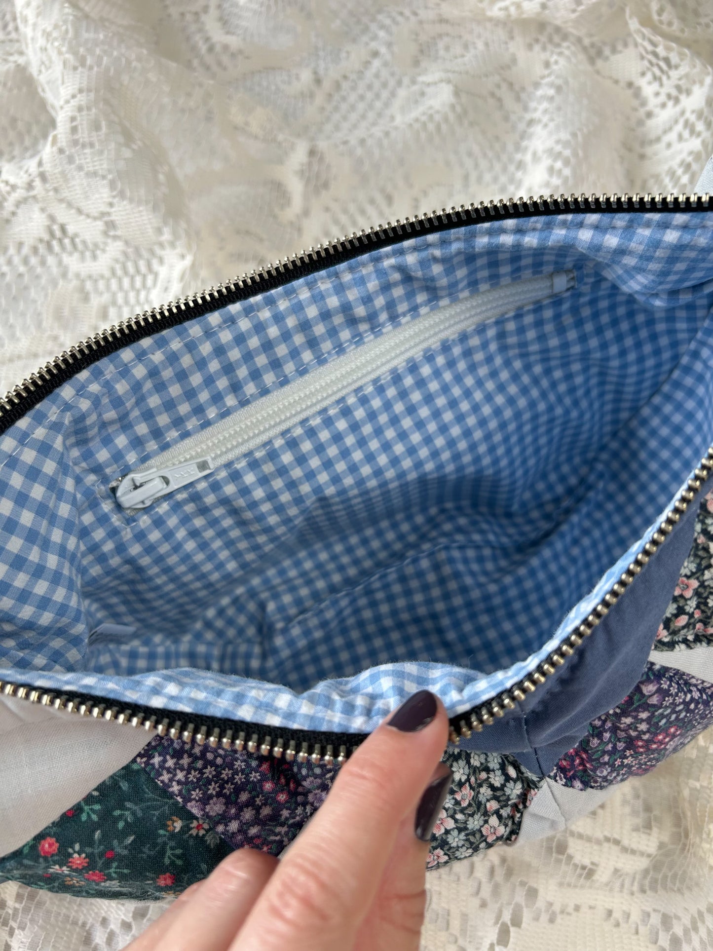 The Everywhere Bag - Lakeside Garden Quilt