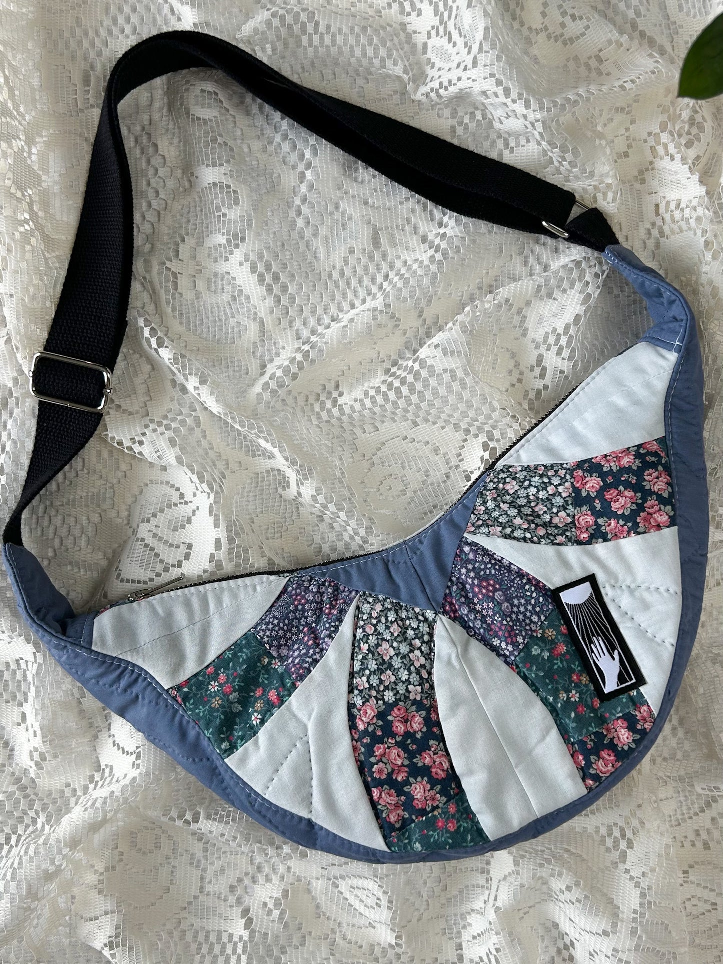 The Everywhere Bag - Lakeside Garden Quilt