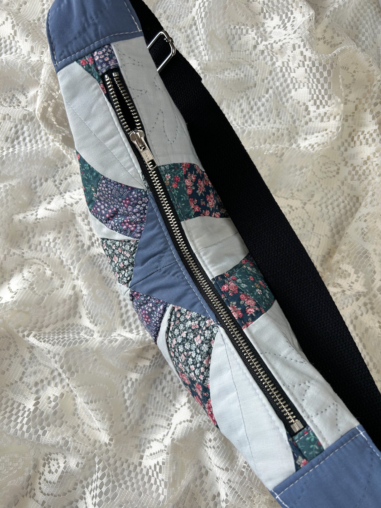 The Everywhere Bag - Lakeside Garden Quilt