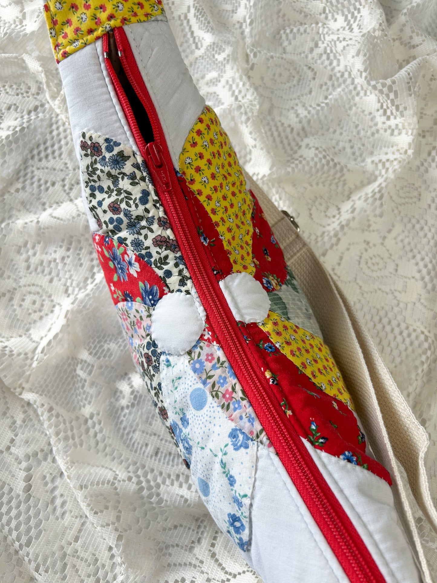 The Everywhere Bag - Flower Power Quilt