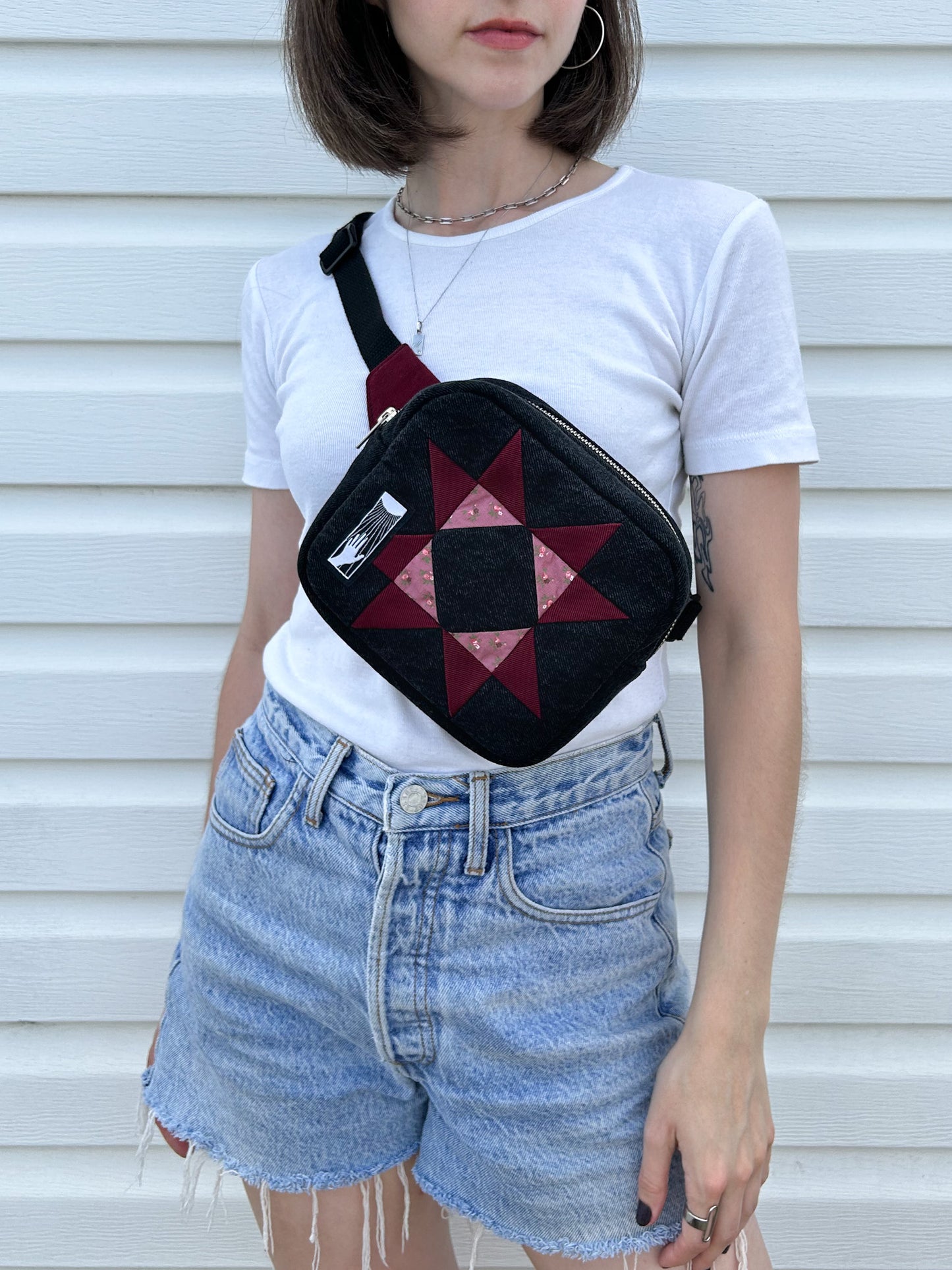 The Essentials Bag - Merlot Sawtooth Star
